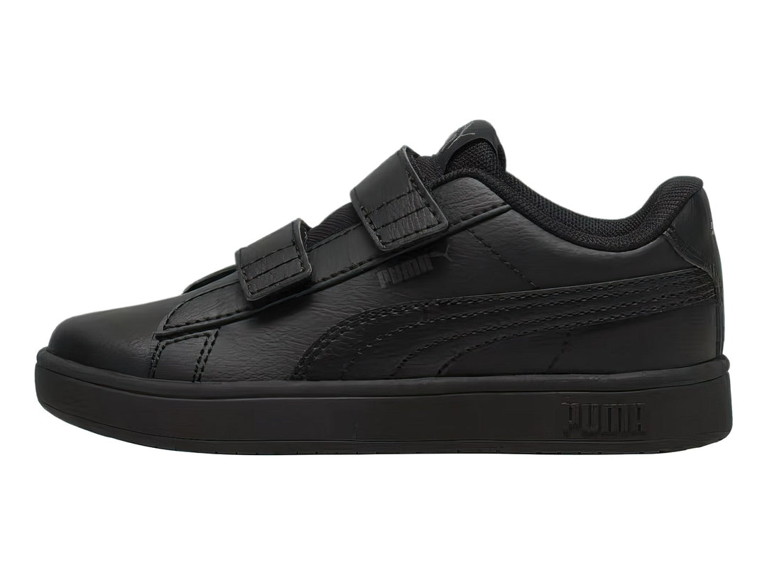 Tenis PUMA Rickie Classic V color negro con cierres de velcro.