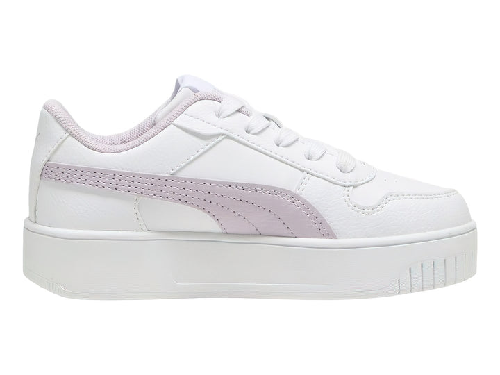 Tenis PUMA blancos con franja y forro morado claro y suela de plataforma blanca.