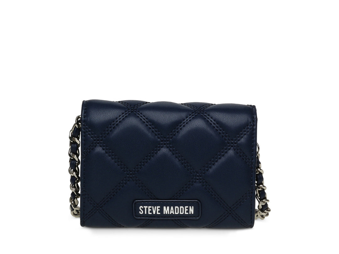 Bolso de hombro Steve Madden color azul marino con textura acolchada y correa de cadena plateada.