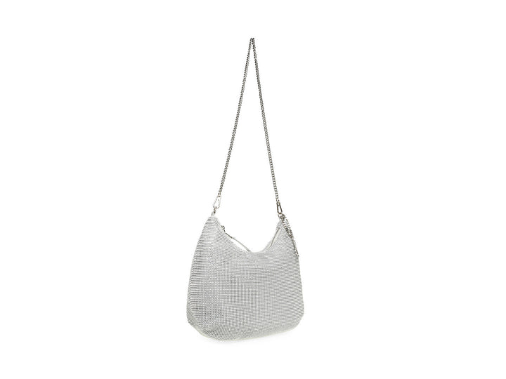 Bolso de hombro Steve Madden en color plata con diseño de malla metálica y correa de cadena.