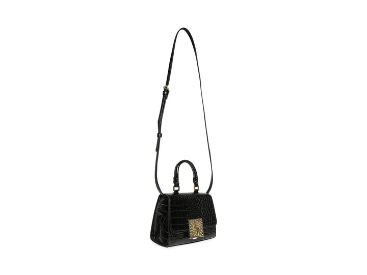 Bolso de hombro Steve Madden color negro con textura de cocodrilo y cierre dorado.