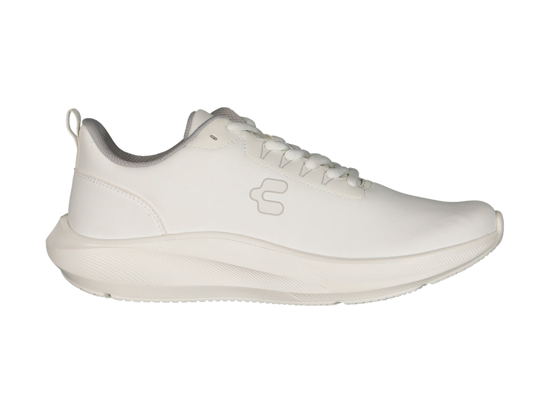 Tenis deportivos Charly de color blanco con suela blanca y cordones.