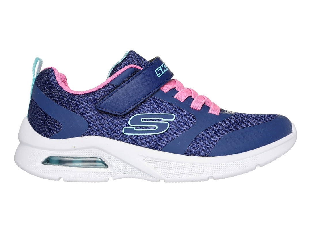 Tenis deportivos Skechers para niña en color azul con detalles en rosa y suela blanca con cámara de aire.