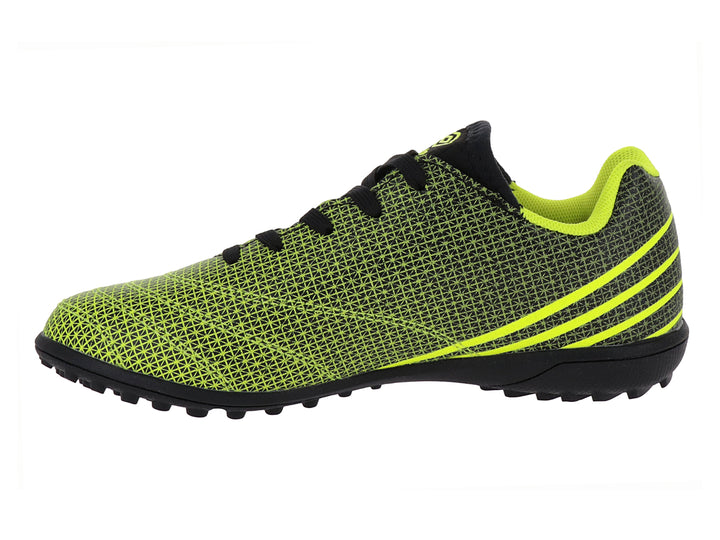 Zapato de fútbol Umbro color amarillo neón y negro con suela para césped sintético.