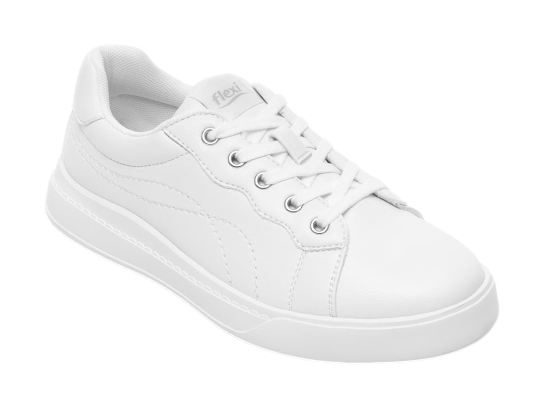 Tenis Flexi color blanco de material sintético con diseño casual y suela plana.