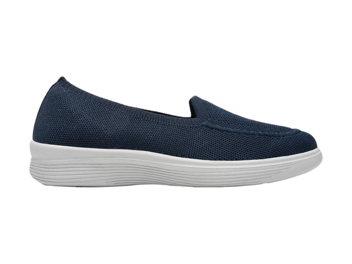Zapato plano Flexi de tela azul con suela blanca, estilo casual y cómodo para Mujer.