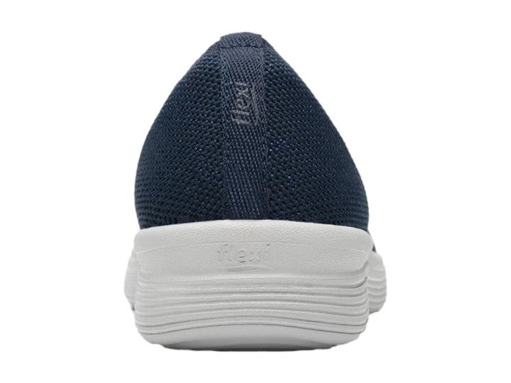 Zapato plano Flexi de tela azul con suela blanca, estilo casual y cómodo para Mujer.