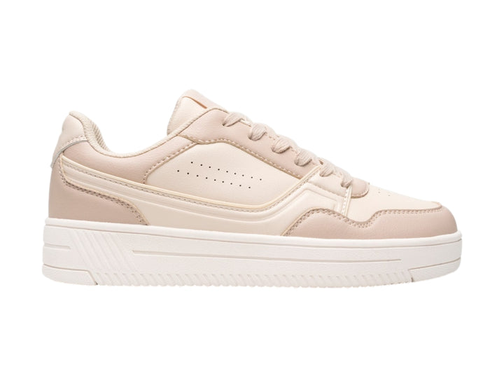 Tenis Flexi para mujer en color beige con suela blanca ancha y cordones.