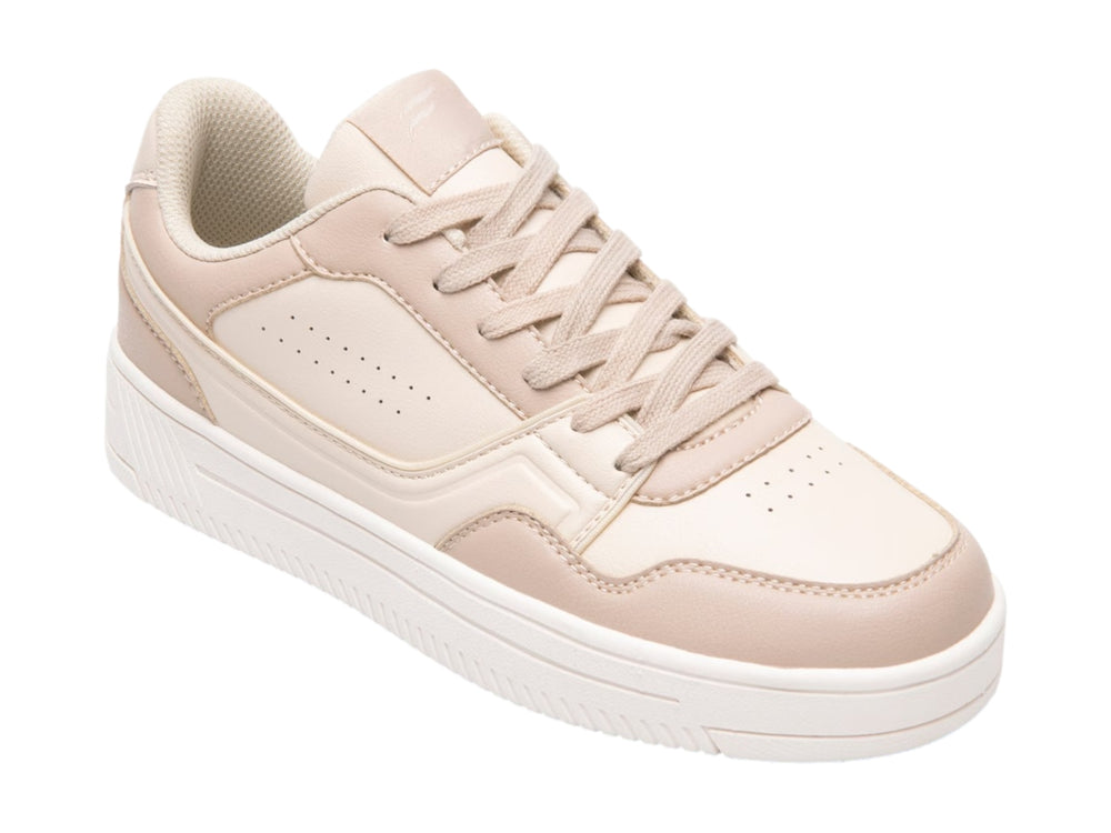Tenis Flexi para mujer en color beige con suela blanca ancha y cordones.