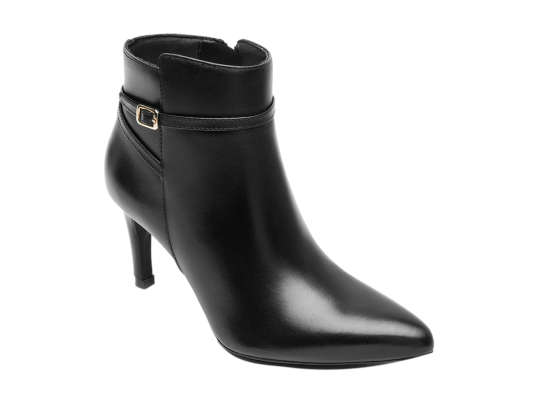 Botín Flexi de cuero negro para mujer con tacón medio y detalle de correa con hebilla dorada.