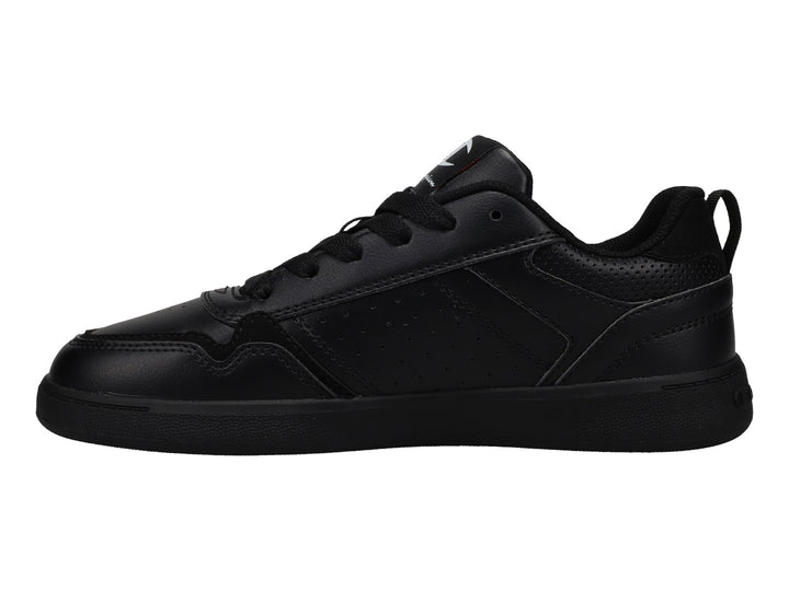 Tenis deportivos Champion Lore en color negro con suela a juego y logotipo blanco.