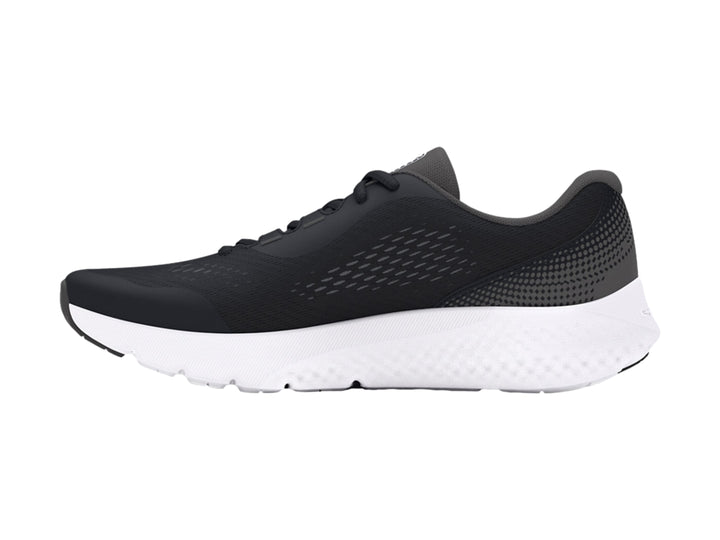 Tenis deportivos Under Armour para niños en color negro con suela blanca y logotipo blanco lateral.