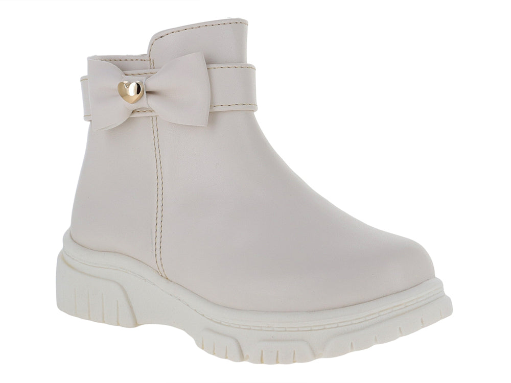 Botas color latte para niña con detalle de moño y corazón dorado en el tobillo y suela blanca gruesa.