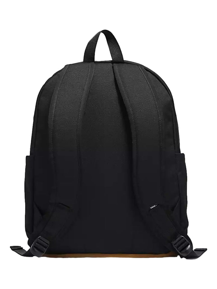 Mochila Vans Old Skool Trek en color negro con base marrón y logotipo central blanco.