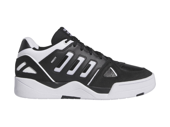 Tenis Adidas Midcity Low en color negro con detalles y suela blanca.