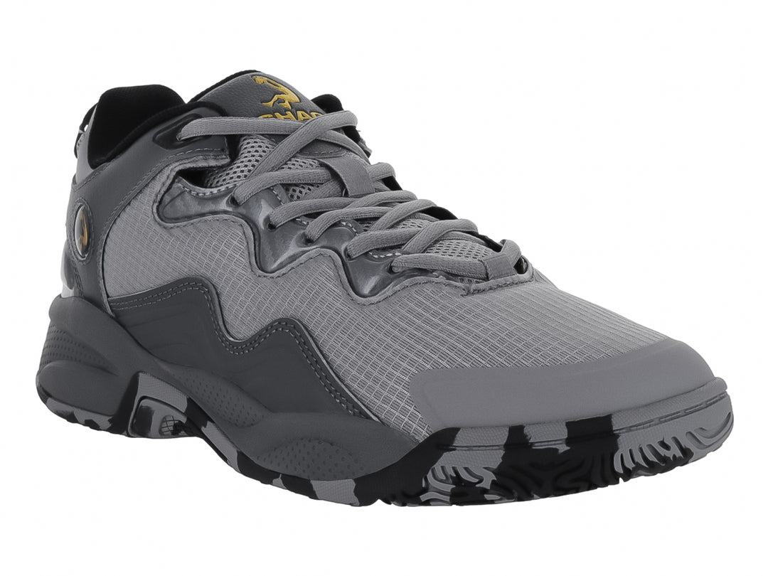 Tenis de baloncesto SHAQ All Ball en color gris con suela negra y detalles amarillos.