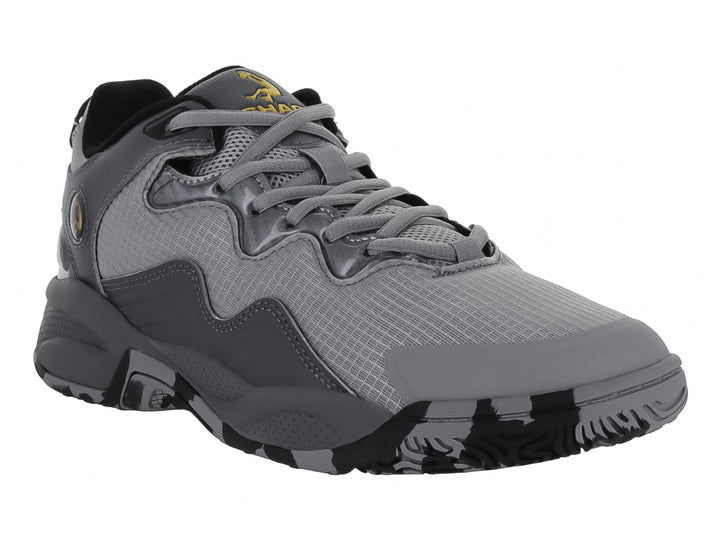 Tenis de baloncesto SHAQ All Ball en color gris con suela negra y detalles amarillos.