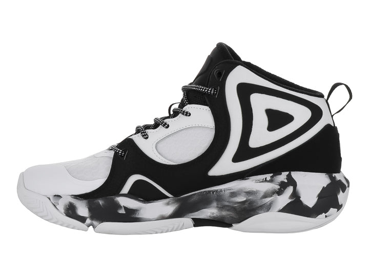 Tenis de baloncesto SHAQ en colores negro y blanco con suela amortiguada y diseño de bota alta.