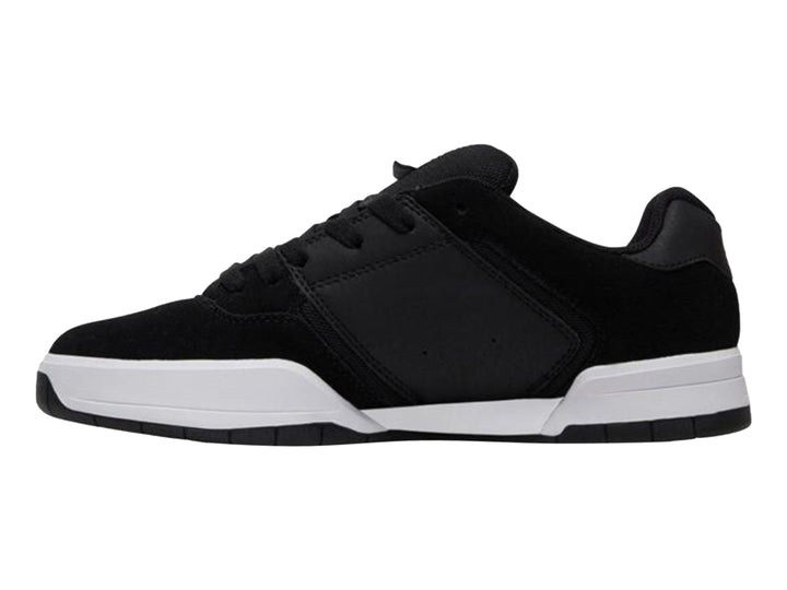 Tenis DC Shoes modelo Adys en color negro con suela y logotipo blanco.