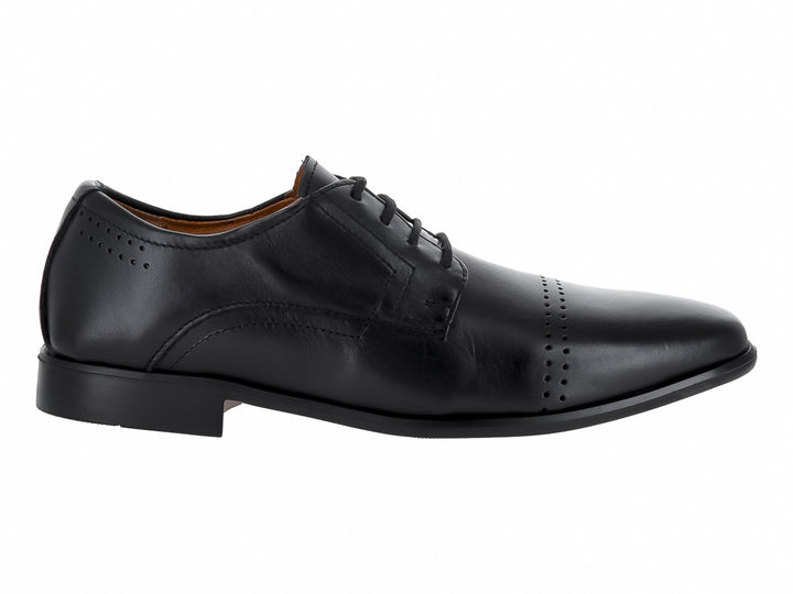 Zapato formal Oxford de cuero negro para hombre con detalles perforados y agujetas.
