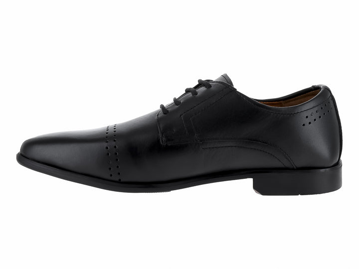 Zapato formal Oxford de cuero negro para hombre con detalles perforados y agujetas.