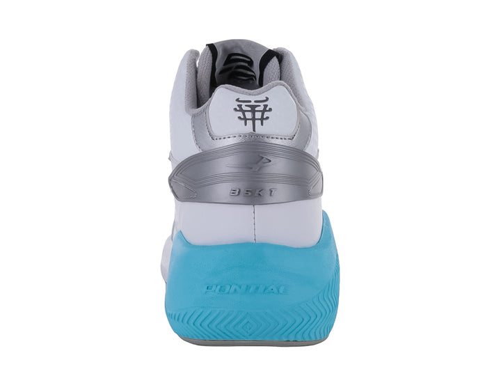 Tenis de baloncesto PONTIAC AXL en colores blanco y azul cielo con diseño de corte alto.
