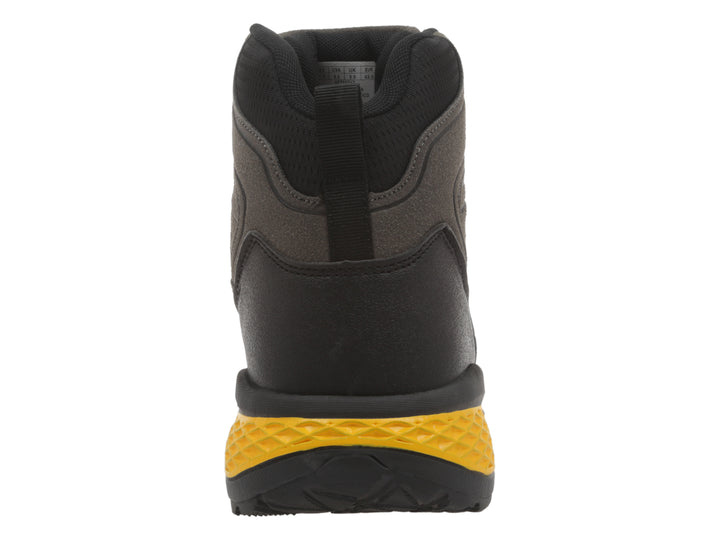 Botas K-Swiss Outdoor en colores oliva, negro y detalles en lima, diseñadas para actividades al aire libre.