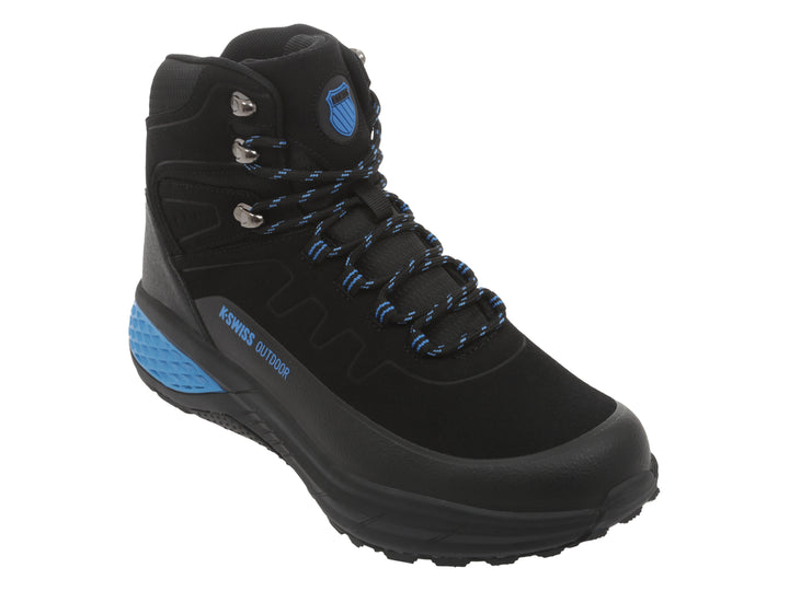 Bota K-Swiss color negro con detalles azules en la suela y cordones, diseño para actividades outdoor.
