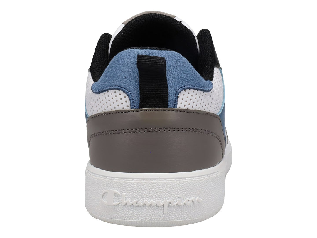 Tenis deportivos Champion en colores blanco, azul, gris y negro con suela blanca.