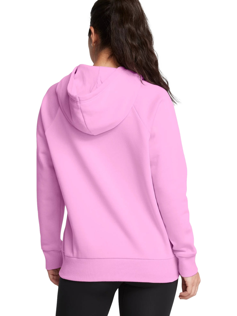 Sudadera con capucha color rosa de Under Armour con logotipo blanco grande en el pecho.