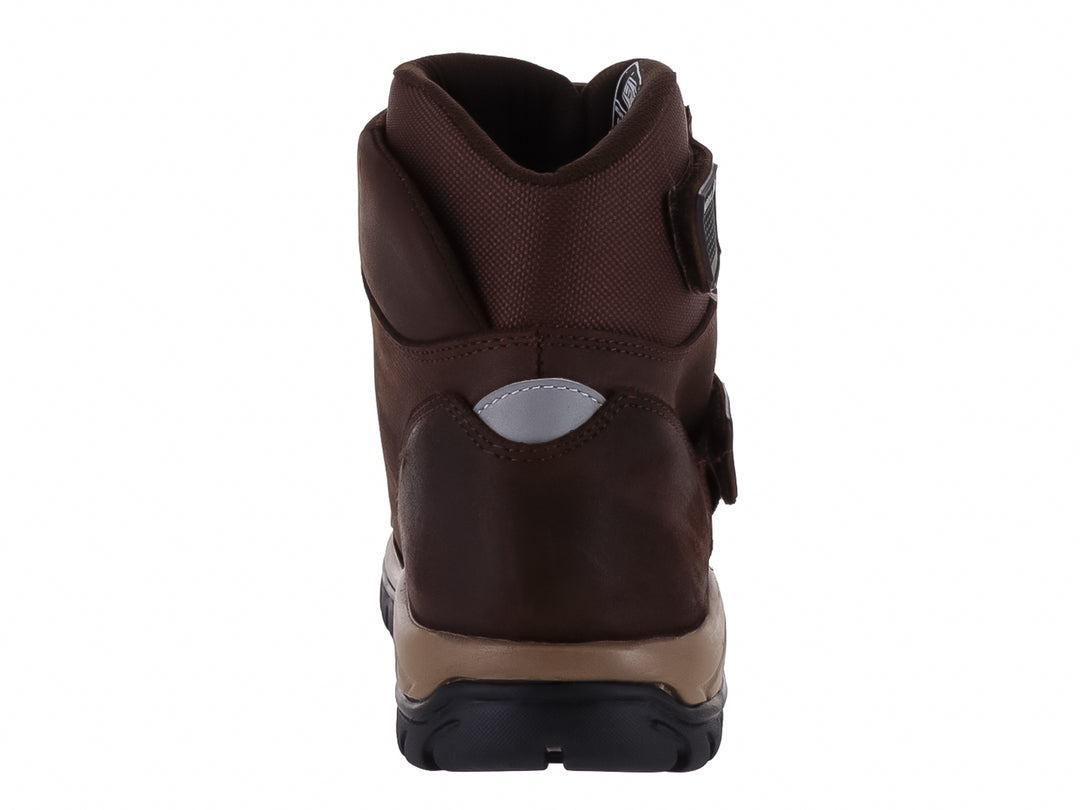 Bota de trabajo color chocolate con suela robusta en color negro y beige.