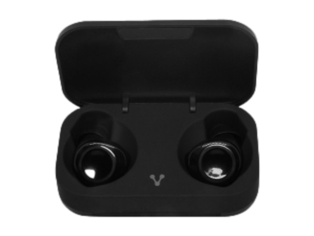 Audífonos inalámbricos Vorago color negro dentro de su estuche de carga protector.