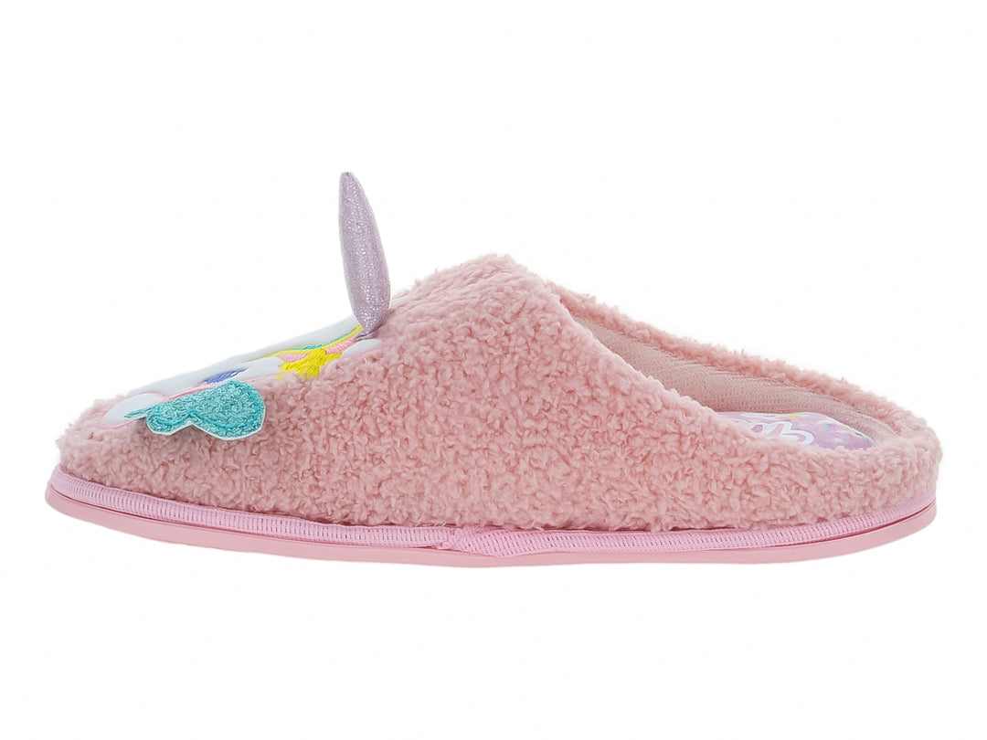 Pantufla rosa de material afelpado con detalles brillantes en color turquesa y rosa.