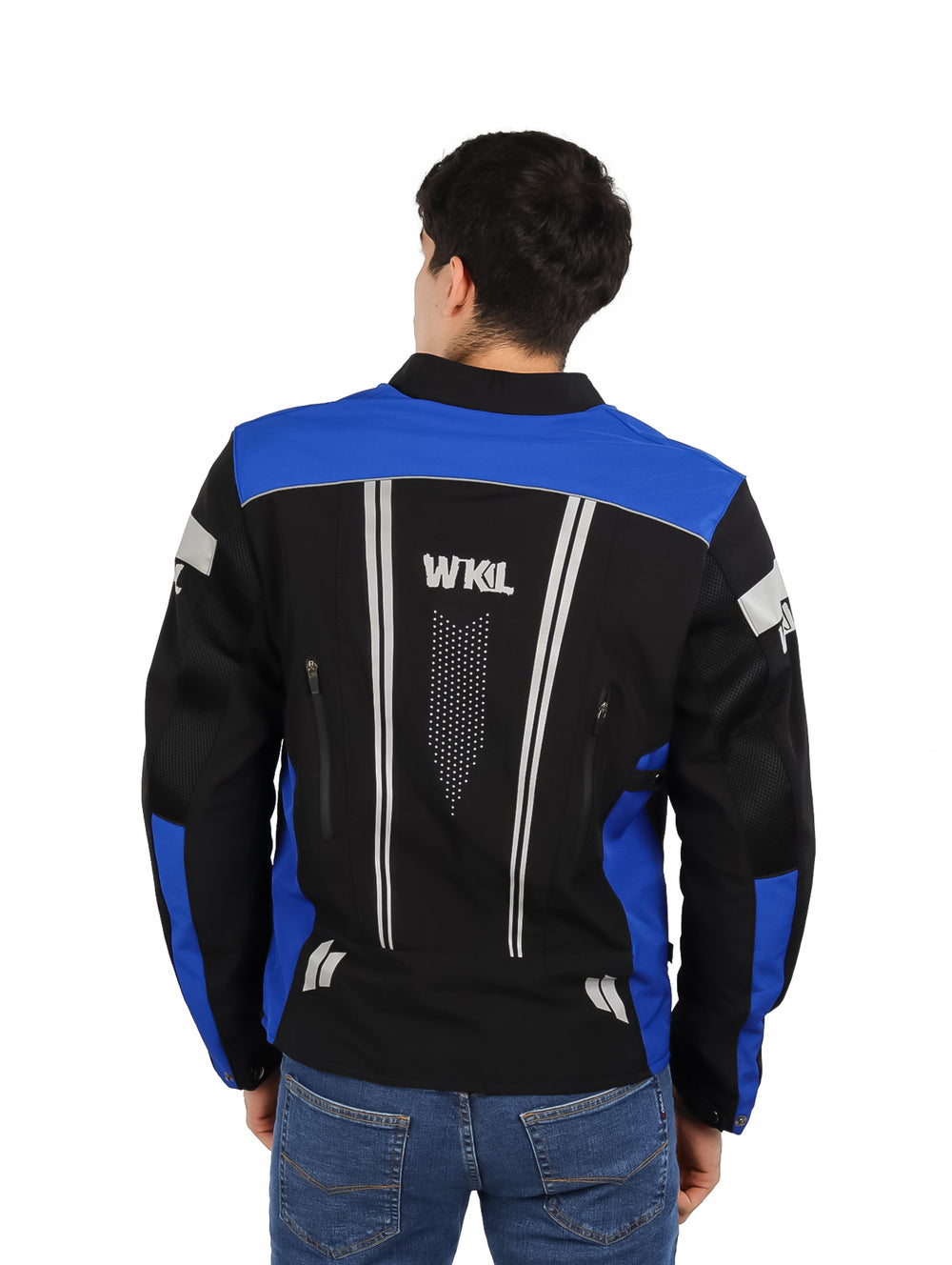 Chamarra para motociclista en colores negro y azul con franjas reflectantes blancas.