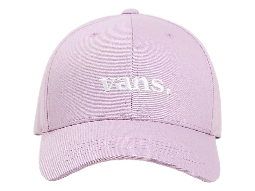 Gorra VANS estructurada en color lavanda con logotipo bordado en blanco al frente.