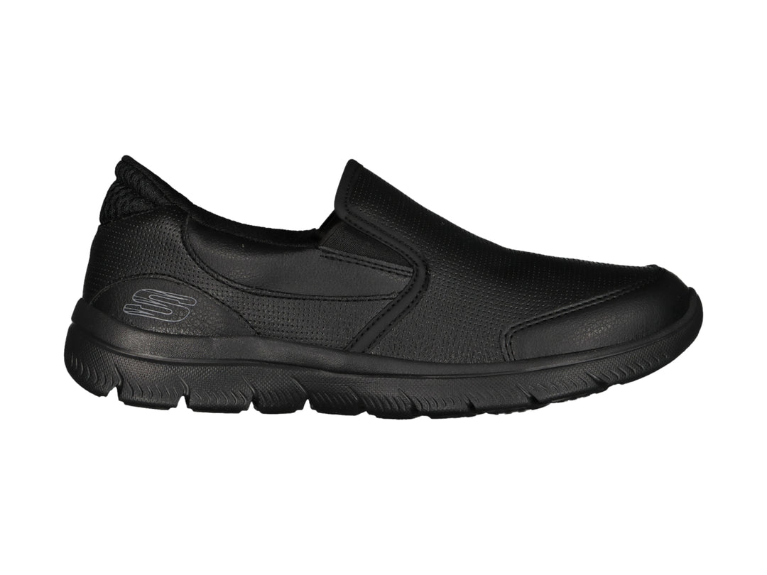 Zapato deportivo Skechers color negro, estilo slip-on sin cordones con suela gruesa.