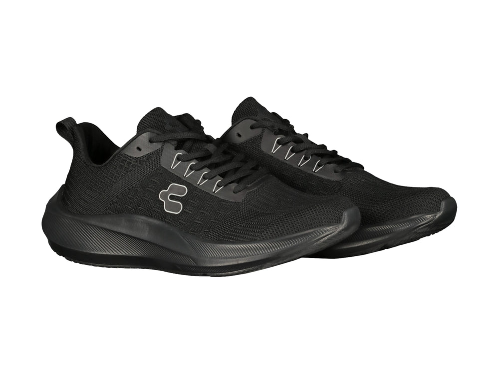 Tenis deportivos Charly color negro total con suela ergonómica y tejido transpirable.