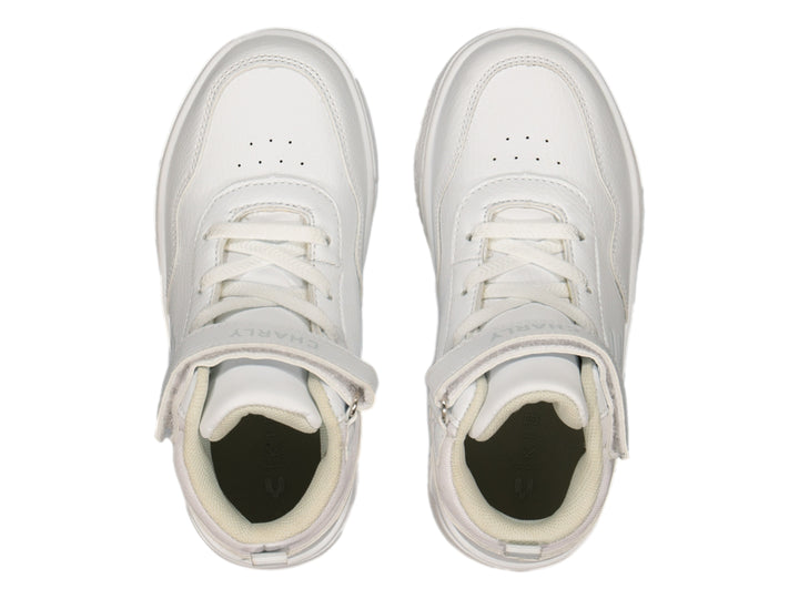 Tenis deportivos de bota color blanco con correa de velcro y suela blanca.