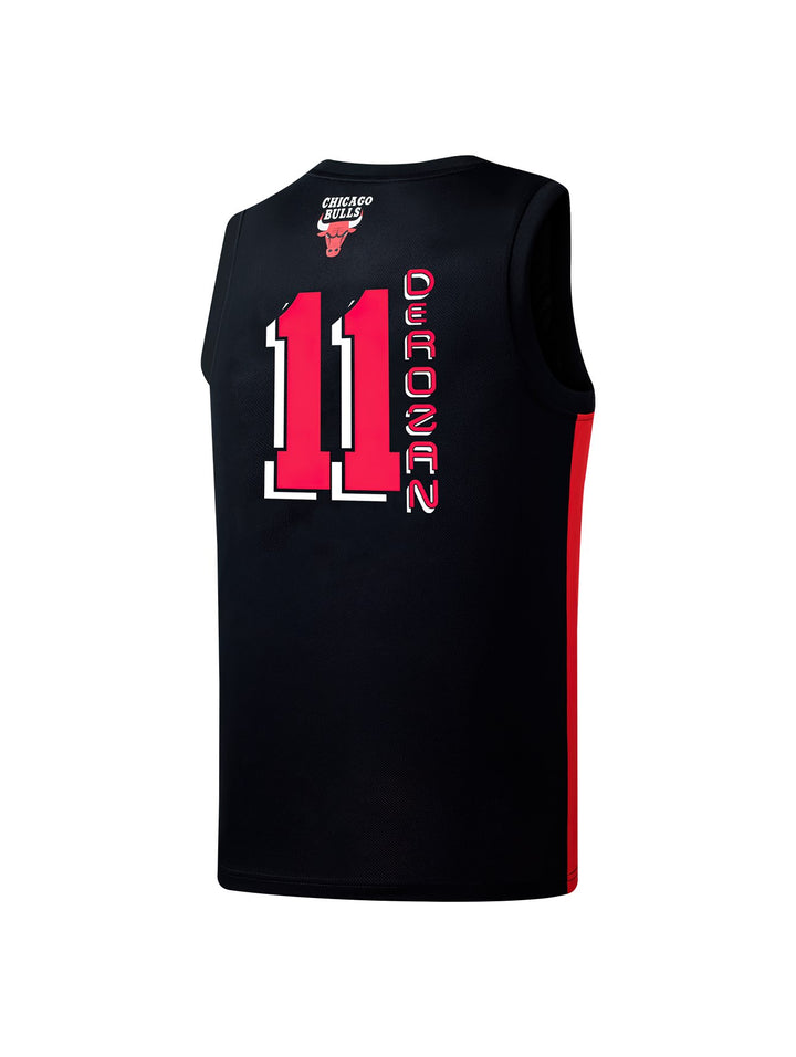 Jersey de basquetbol color negro con letras &