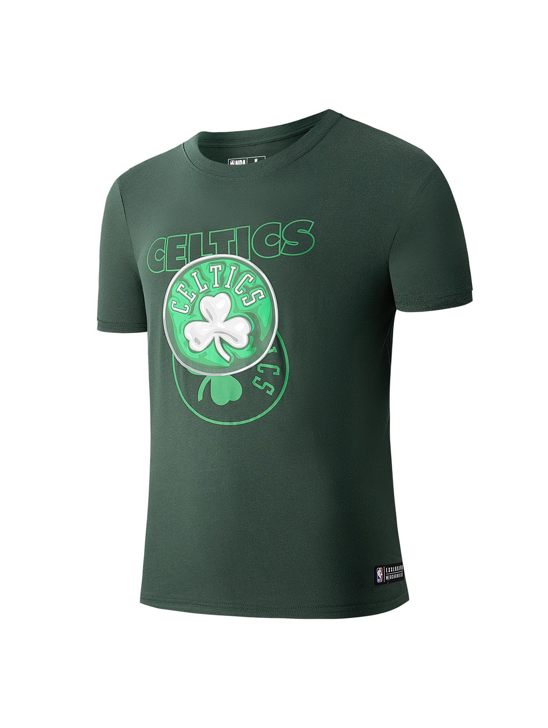 Playera deportiva color verde oscuro con logotipo de los Boston Celtics en el pecho.