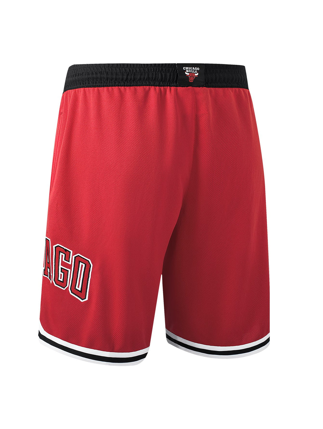 Shorts deportivos rojos de basquetbol con logo de Chicago Bulls y detalles en negro y blanco.