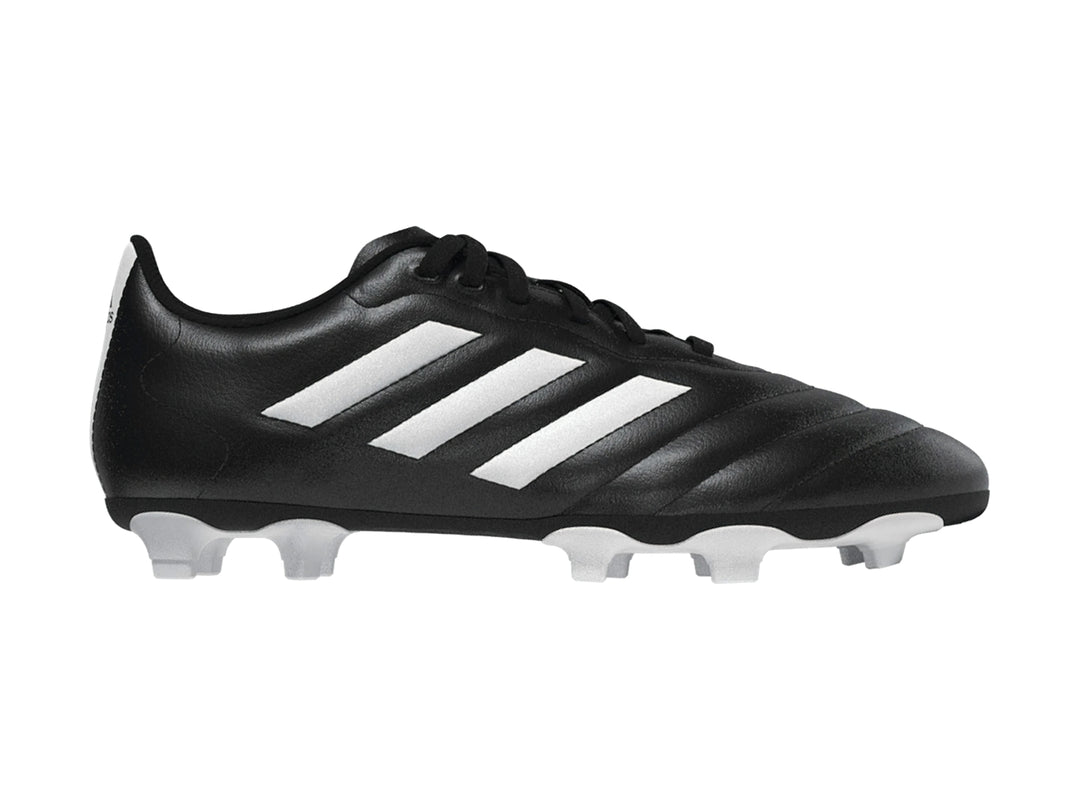 Zapato de fútbol Adidas Goletto VIII color negro con rayas y tacos en color blanco.
