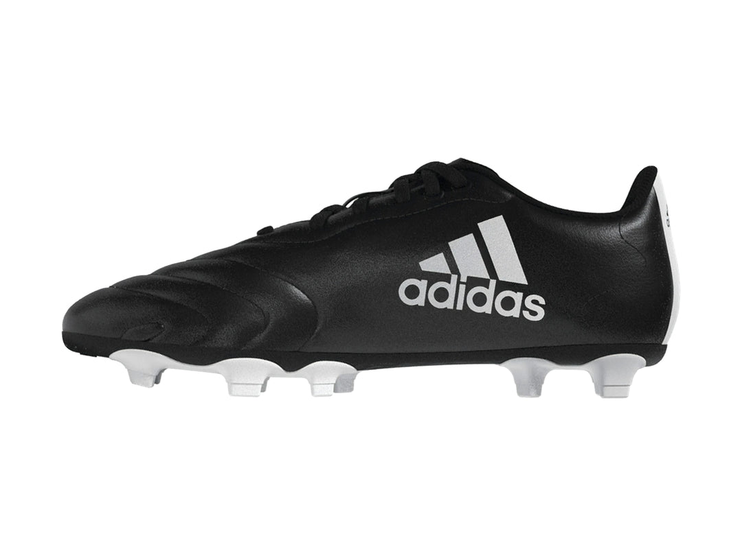 Zapato de fútbol Adidas Goletto VIII color negro con rayas y tacos en color blanco.