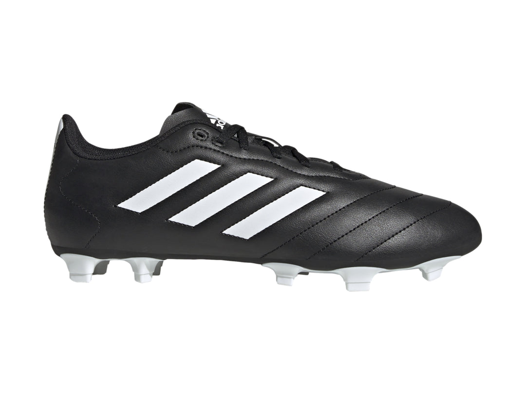 Zapato de fútbol Adidas Goletto VIII en color negro con tres franjas blancas y tacos blancos.