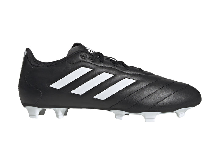 Zapato de fútbol Adidas Goletto VIII en color negro con tres franjas blancas y tacos blancos.