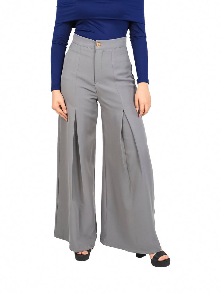 Pantalón ancho color gris con pinzas y talle alto.