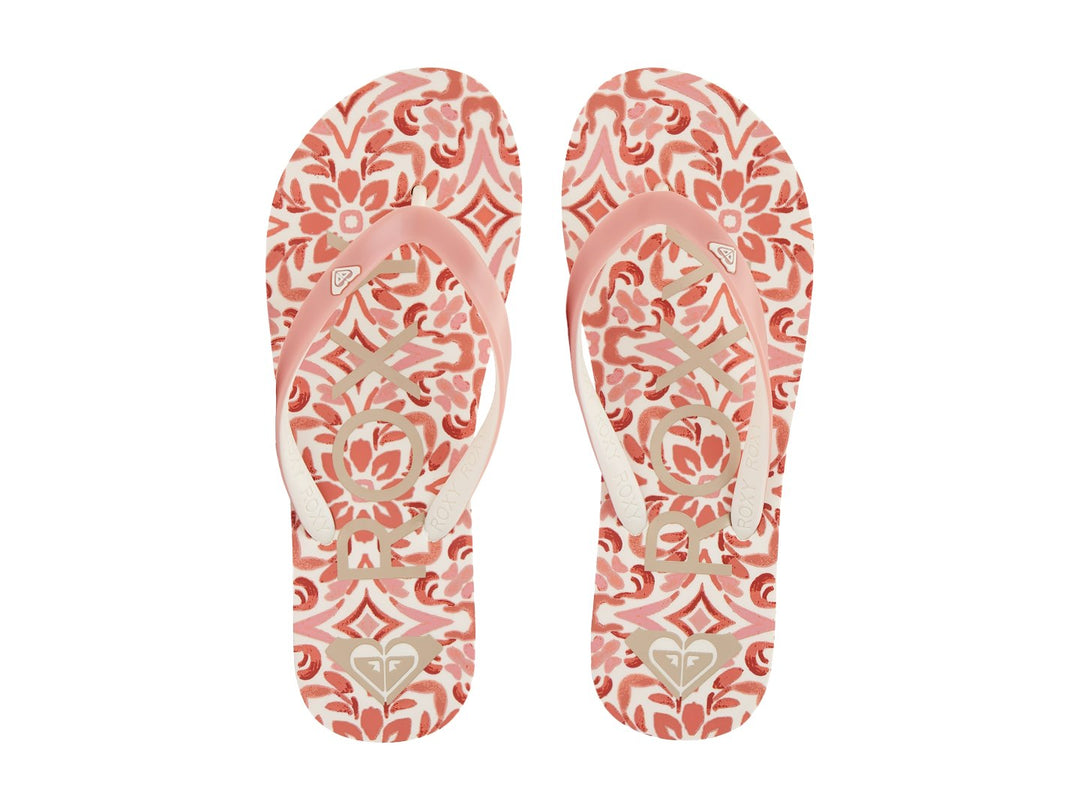 Sandalias tipo flip-flop color rosa pálido con suela blanca y rosa, marca Roxy.