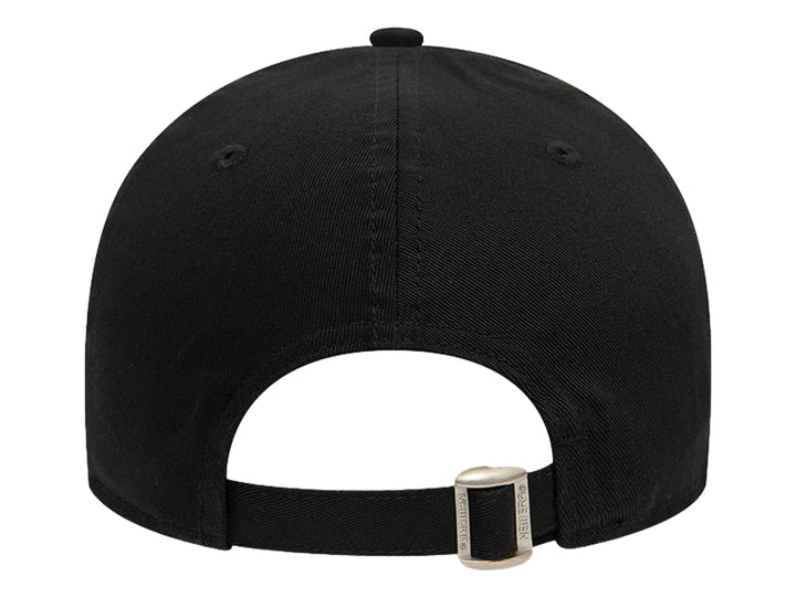 Gorra de béisbol New Era color negro con logo de Los Angeles Dodgers bordado en naranja y negro.