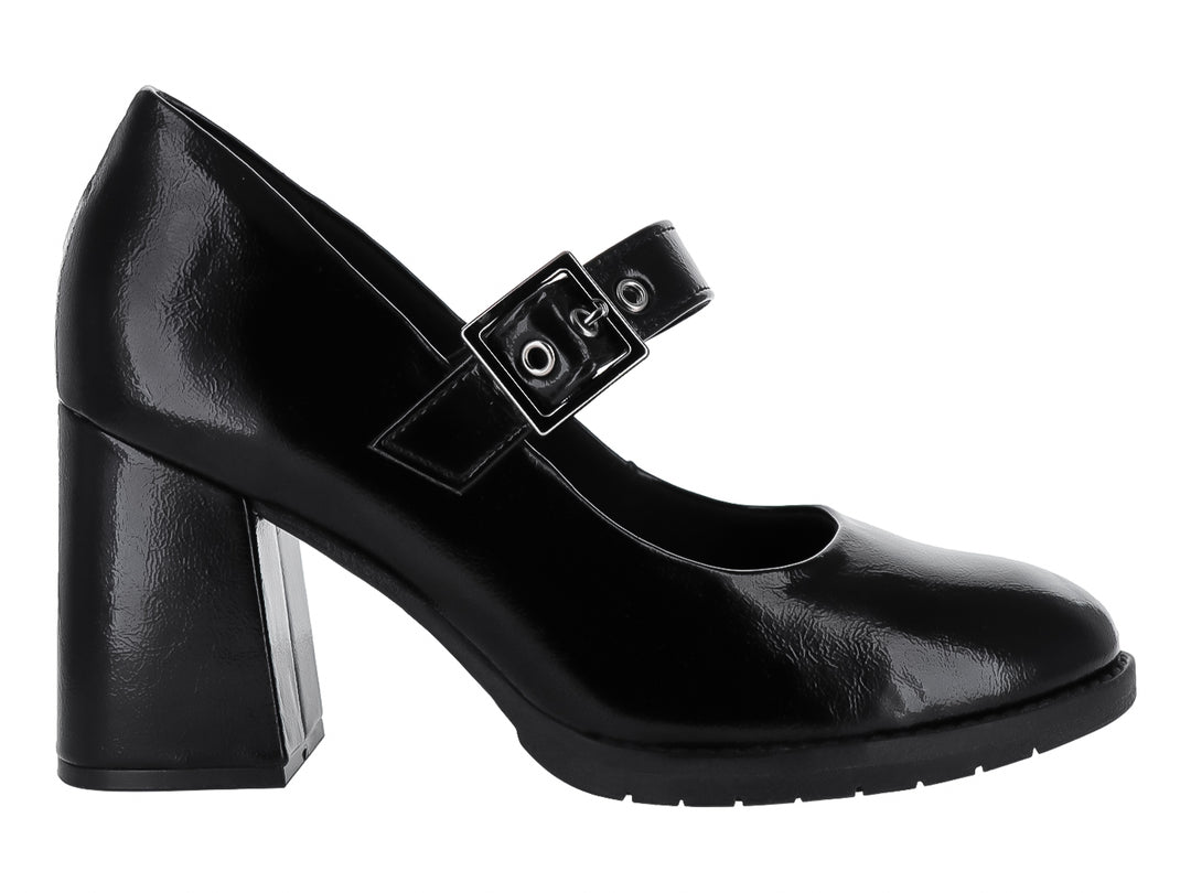 Zapato negro de tacón cuadrado y acabado brillante con correa ajustable sobre el empeine.
