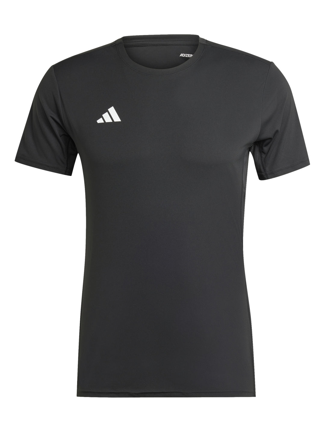 Hombre vistiendo playera de running Adidas color negro y shorts deportivos negros.